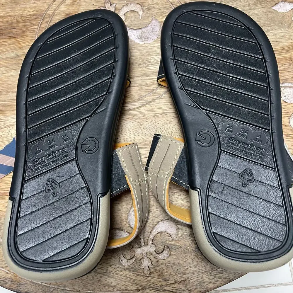 Cartago Kids Dakar Boys Sandals Flip Flops Size 4 Youth NEW Rugged Outdoors